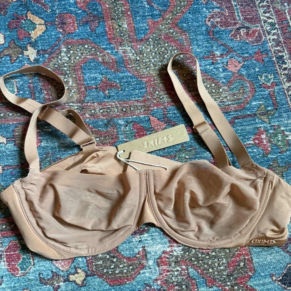 SKIMS - UNLINED BALCONETTE BRA